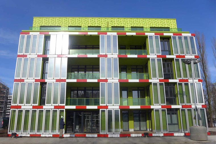 Bio-adaptive facade by ARUP