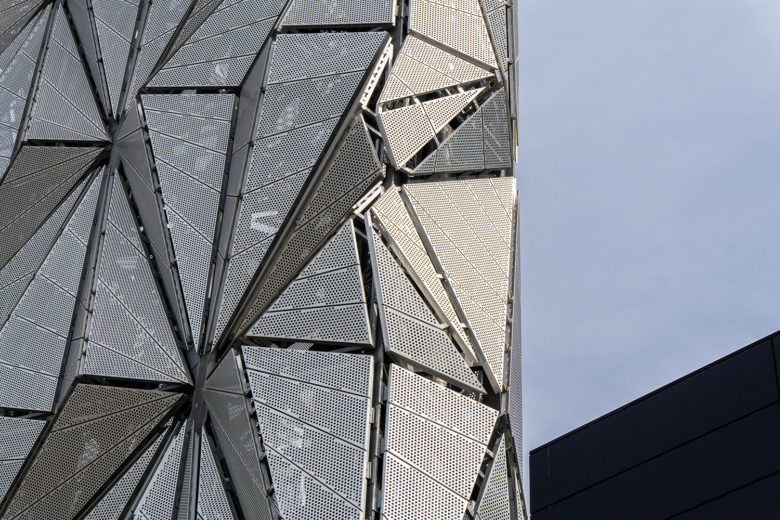 Project report: Conrad Shawcross and C.F. Møller 'Optic Cloak'